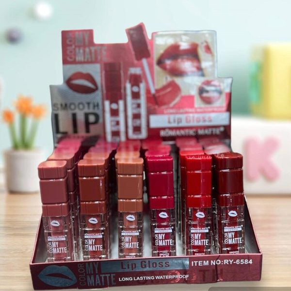 رومانتيك مات ليب جلوس سموث